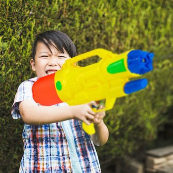 XXL VODN&Iacute; PI&Scaron;TOLE - SUPER SOAKER VODN&Iacute; PI&Scaron;TOLE - ROZM: 63.5 x 10 x 26 CM - DVOU-RANN&Aacute; VODN&Iacute; PI&Scaron;TOLE (1 ks)