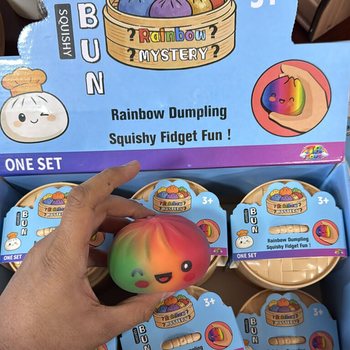 RAGE - RAINBOW Squishy Bun Dumplings VELK&Eacute; (8.5 x 8.5 x 4.8 Cm) - Viral 2026 Fidget Toy (12ks)
