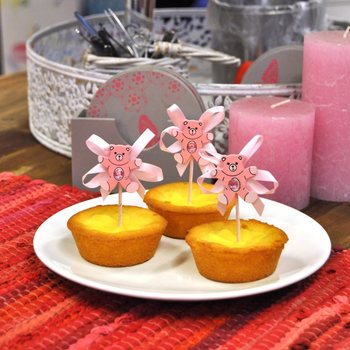 Zapichov&aacute;tka na muffiny k narozen&iacute; - Růžov&yacute; medv&iacute;dek (12 ks)