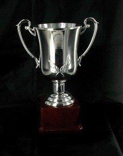 Stříbrný Pohár Velký - Trofej pro Vítěze