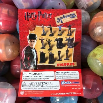 PŘEKVAPEN&Iacute; VE VAJ&Iacute;ČKU - MIX FIGUREK HARRY POTTER V KAPSL&Iacute;CH (100 ks)