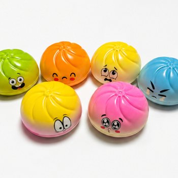 RAGE - Squishy Dumplings VELK&Yacute; (9 x 9 x 4 cm) - Vir&aacute;ln&iacute; 2026 Fidget Toy - S HEADER KARTOU (24 ks)
