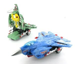 BUMP & GO ROBOT F16 - Transformuj&iacute;c&iacute; se st&iacute;hačka