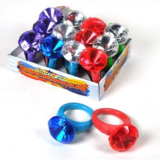 Velk&yacute; sv&iacute;t&iacute;c&iacute; n&aacute;ramek prsten Bling Bling (12 ks)