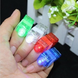 LED OSVĚTLEN&Iacute; NA PRSTY 4D&Iacute;LN&Eacute; (12 ks)