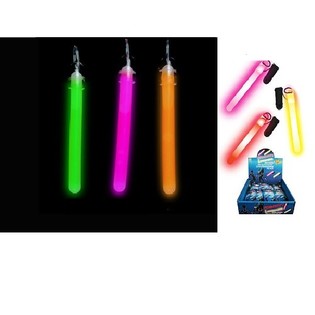 Sv&iacute;t&iacute;c&iacute; př&iacute;věsek (Glow in the Dark) + &scaron;ňůrka v displayi (48 ks)