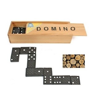 DOMINO V DŘEVĚN&Eacute; KRABIČCE (12 ks)