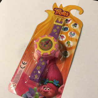 PROJEKČN&Iacute; HODINKY TROLLS NA KARTĚ (12 ks)