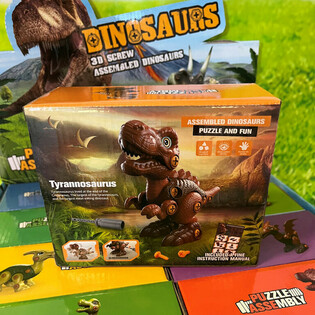 3D Stavebnice Dinosaurů v D&aacute;rkov&eacute; Krabičce - Display (8 ks)
